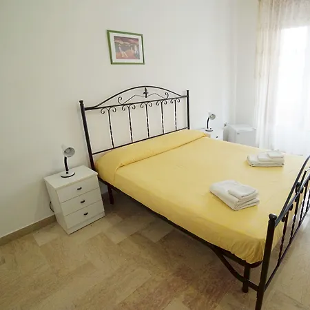 فندق مبيت وإفطار Bb Gallipolis Terra